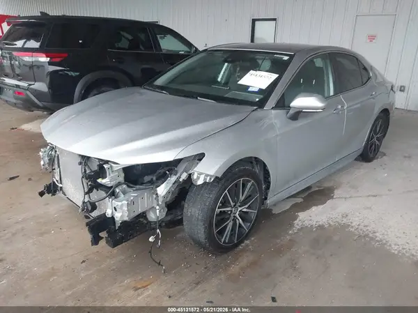 4T1G11AK0NU661234 2022 TOYOTA CAMRY - Image 2