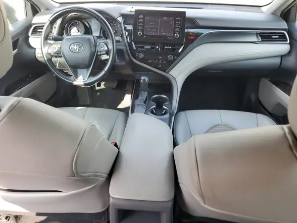 4T1G11AK0NU661556 2022 TOYOTA CAMRY - Image 8