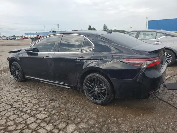 4T1G11AK0NU663596 2022 TOYOTA CAMRY - Image 2
