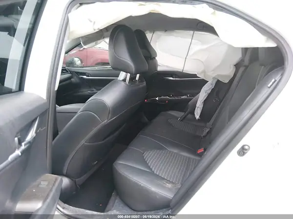 4T1G11AK0NU666160 2022 TOYOTA CAMRY - Image 8