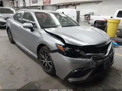 4T1G11AK0NU669365 2022 TOYOTA CAMRY