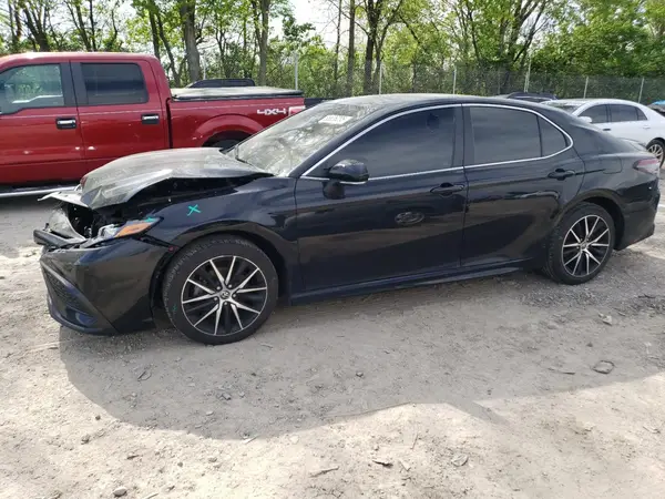 4T1G11AK0NU672802 2022 TOYOTA CAMRY - Image 1