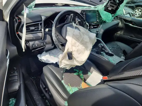 4T1G11AK0NU687221 2022 TOYOTA CAMRY - Image 8