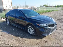 4T1G11AK0NU688319 2022 TOYOTA CAMRY
