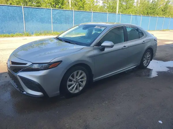 4T1G11AK0NU692046 2022 TOYOTA CAMRY - Image 1