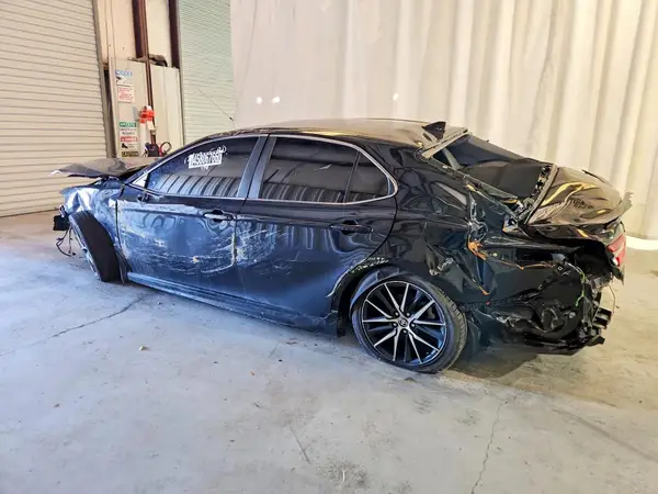 4T1G11AK0NU694413 2022 TOYOTA CAMRY - Image 2