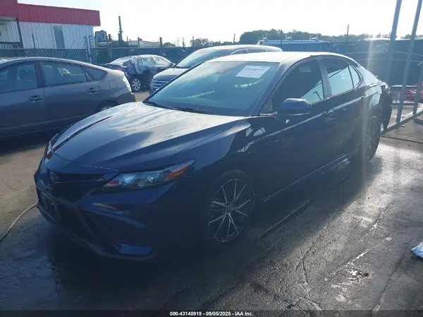 4T1G11AK0NU707676 2022 TOYOTA CAMRY - Image 2