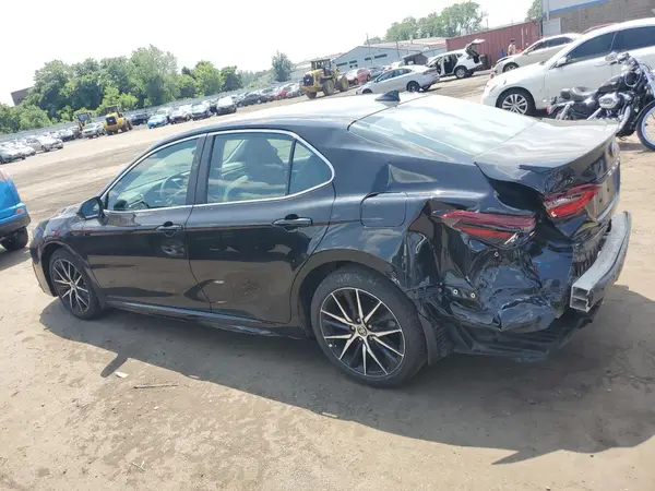 4T1G11AK0NU708925 2022 TOYOTA CAMRY - Image 2