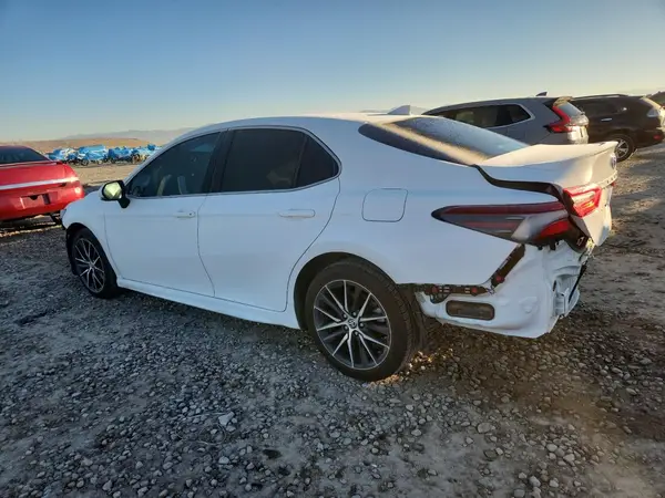 4T1G11AK0NU710173 2022 TOYOTA CAMRY - Image 2
