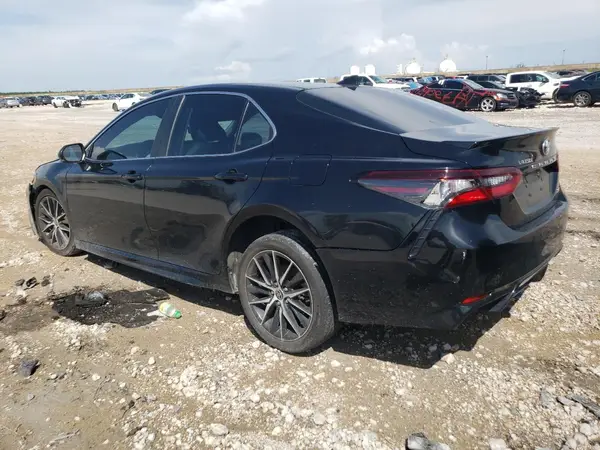 4T1G11AK0NU714076 2022 TOYOTA CAMRY - Image 2