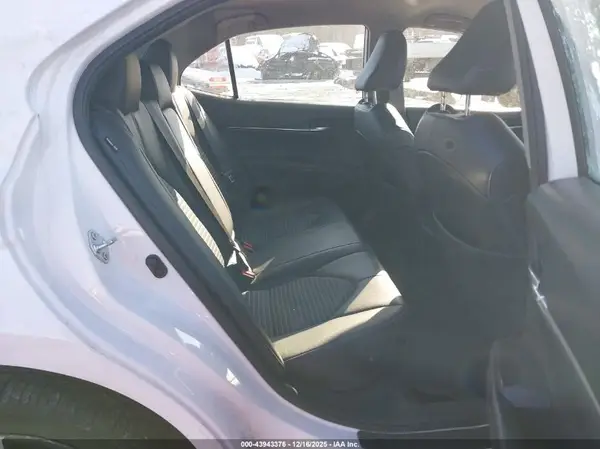 4T1G11AK0NU716216 2022 TOYOTA CAMRY - Image 8