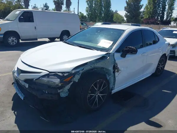 4T1G11AK0PU086538 2023 TOYOTA CAMRY - Image 2