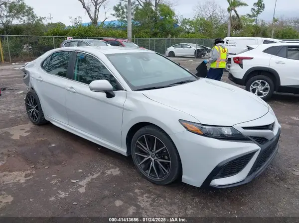 4T1G11AK0PU098608 2023 TOYOTA CAMRY - Image 1