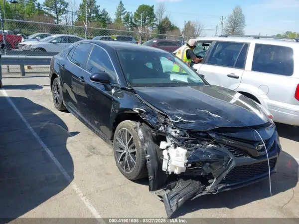 4T1G11AK0PU117531 2023 TOYOTA CAMRY - Image 1