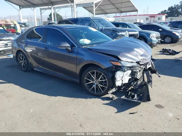 4T1G11AK0PU117884 2023 TOYOTA CAMRY - Image 1