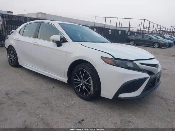 4T1G11AK0PU120770 2023 TOYOTA CAMRY - Image 1