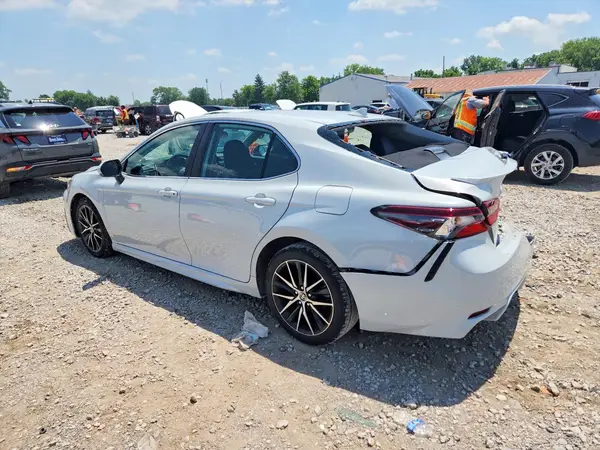 4T1G11AK0PU135656 2023 TOYOTA CAMRY - Image 2
