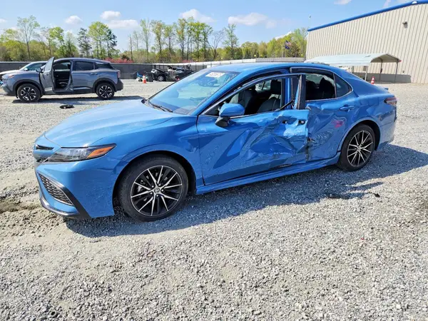 4T1G11AK0PU139304 2023 TOYOTA CAMRY - Image 1