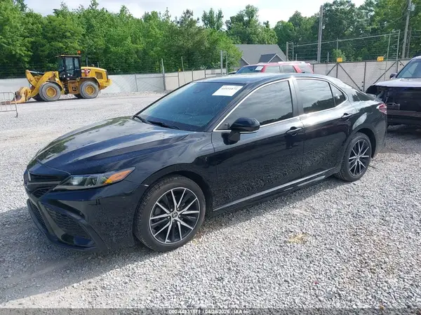 4T1G11AK0PU722424 2023 TOYOTA CAMRY - Image 2