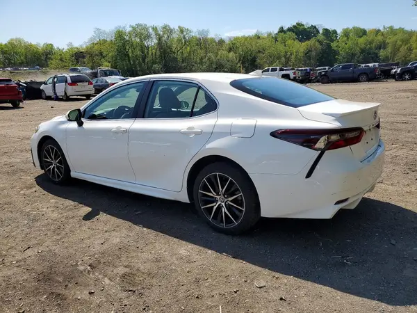 4T1G11AK0PU732838 2023 TOYOTA CAMRY - Image 2