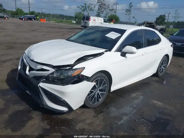4T1G11AK0PU735562 2023 TOYOTA CAMRY - Image 2
