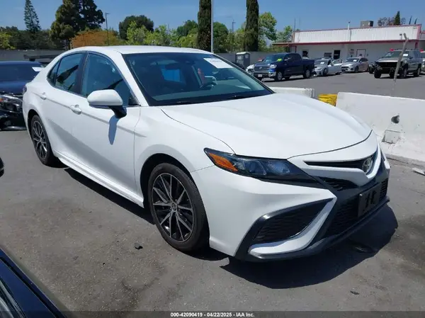 4T1G11AK0PU736081 2023 TOYOTA CAMRY - Image 1