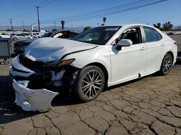 4T1G11AK0PU767069 2023 TOYOTA CAMRY - Image 1
