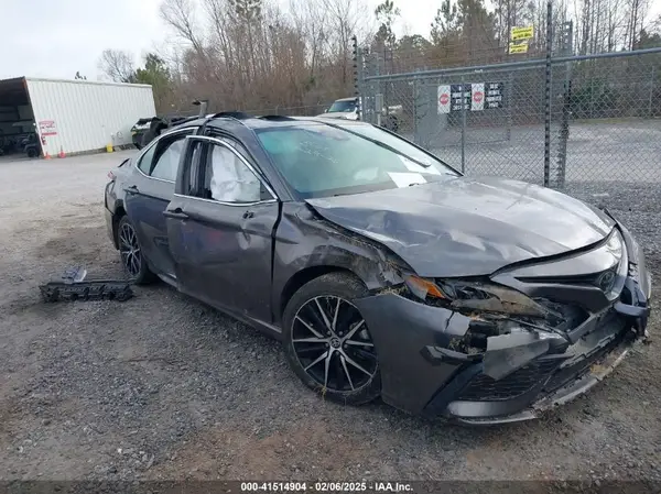 4T1G11AK0PU784101 2023 TOYOTA CAMRY - Image 1