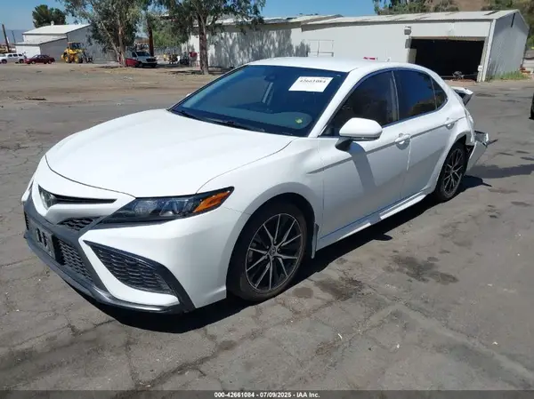 4T1G11AK0PU817128 2023 TOYOTA CAMRY - Image 2