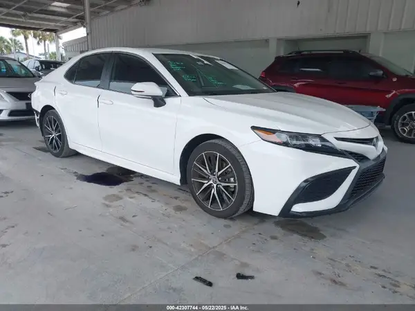 4T1G11AK0PU823687 2023 TOYOTA CAMRY - Image 1