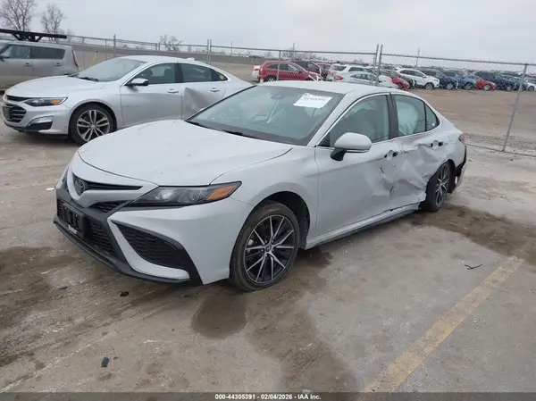 4T1G11AK0RU197528 2024 TOYOTA CAMRY - Image 2