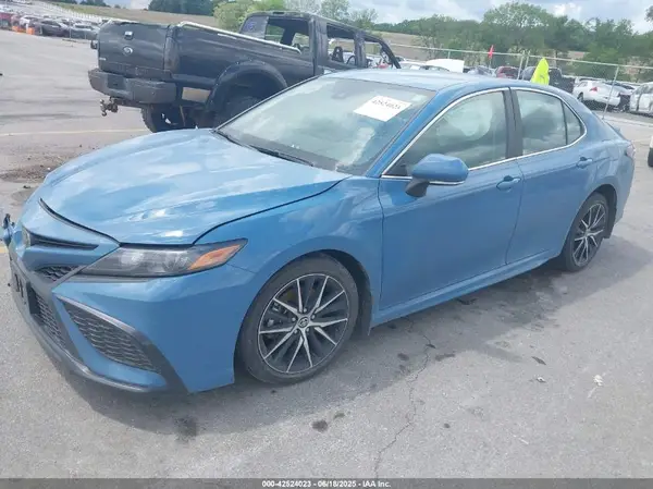 4T1G11AK0RU209869 2024 TOYOTA CAMRY - Image 2
