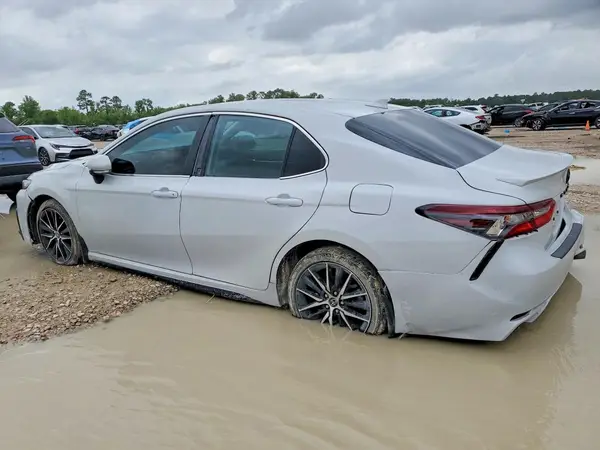 4T1G11AK0RU211718 2024 TOYOTA CAMRY - Image 2