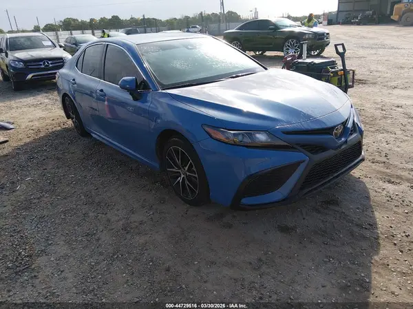 4T1G11AK0RU215171 2024 TOYOTA CAMRY - Image 1