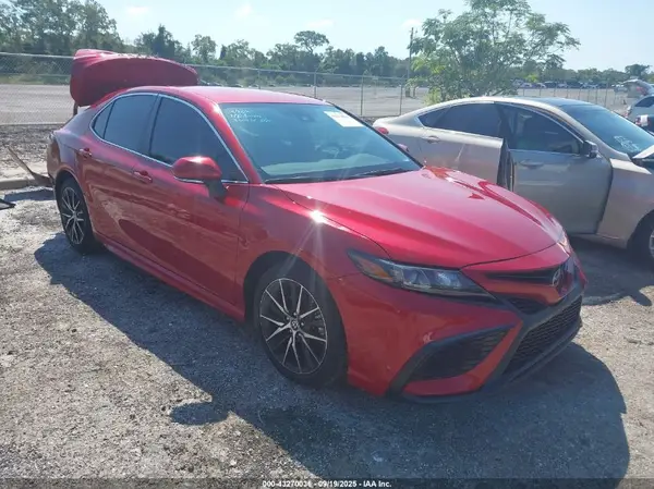 4T1G11AK0RU223075 2024 TOYOTA CAMRY - Image 1
