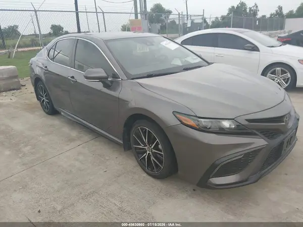 4T1G11AK0RU226901 2024 TOYOTA CAMRY - Image 1