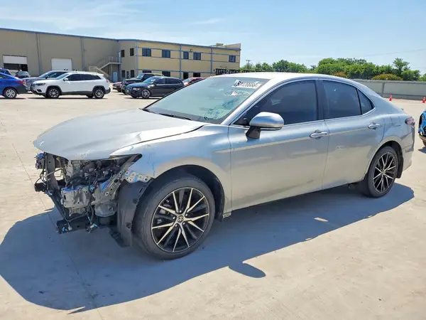 4T1G11AK0RU228955 2024 TOYOTA CAMRY - Image 1