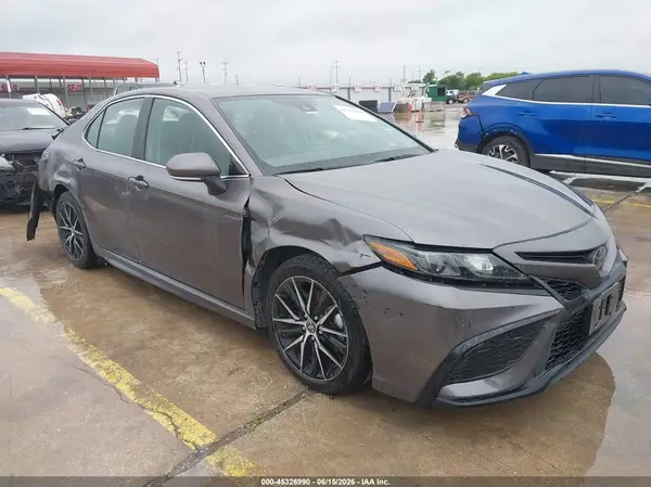 4T1G11AK0RU229166 2024 TOYOTA CAMRY - Image 1