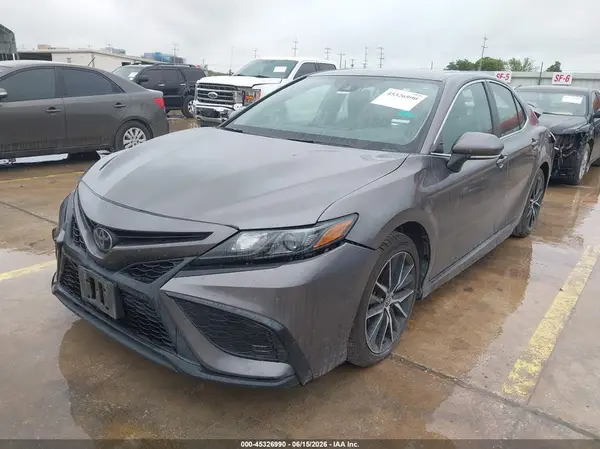 4T1G11AK0RU229166 2024 TOYOTA CAMRY - Image 2