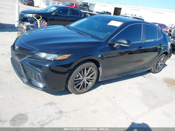 4T1G11AK0RU231578 2024 TOYOTA CAMRY - Image 2