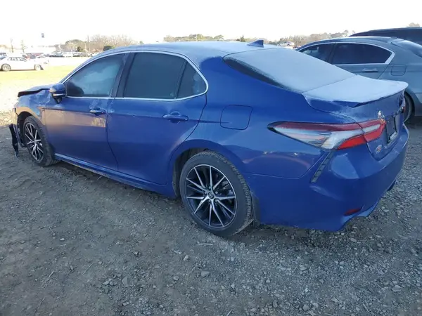 4T1G11AK0RU233024 2024 TOYOTA CAMRY - Image 2