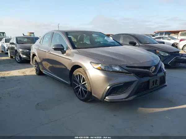 4T1G11AK0RU235047 2024 TOYOTA CAMRY - Image 1