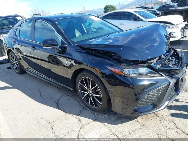 4T1G11AK0RU236859 2024 TOYOTA CAMRY - Image 1
