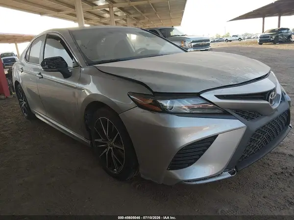 4T1G11AK0RU238093 2024 TOYOTA CAMRY - Image 1