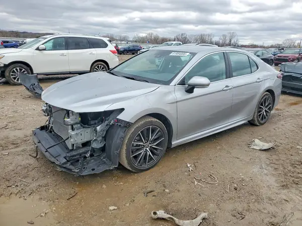 4T1G11AK0RU238627 2024 TOYOTA CAMRY - Image 1