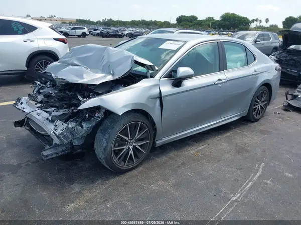 4T1G11AK0RU238868 2024 TOYOTA CAMRY - Image 2