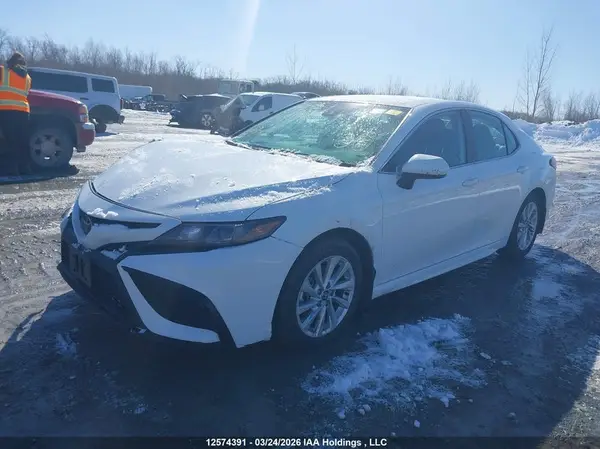 4T1G11AK0RU243679 2024 TOYOTA CAMRY - Image 2