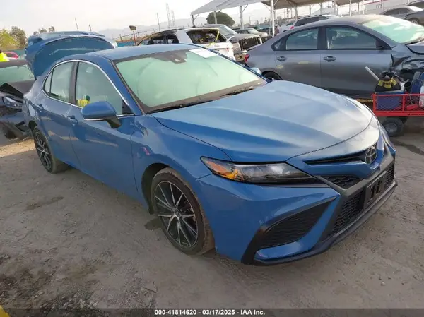4T1G11AK0RU246369 2024 TOYOTA CAMRY - Image 1