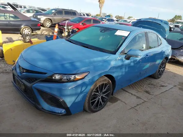 4T1G11AK0RU246369 2024 TOYOTA CAMRY - Image 2