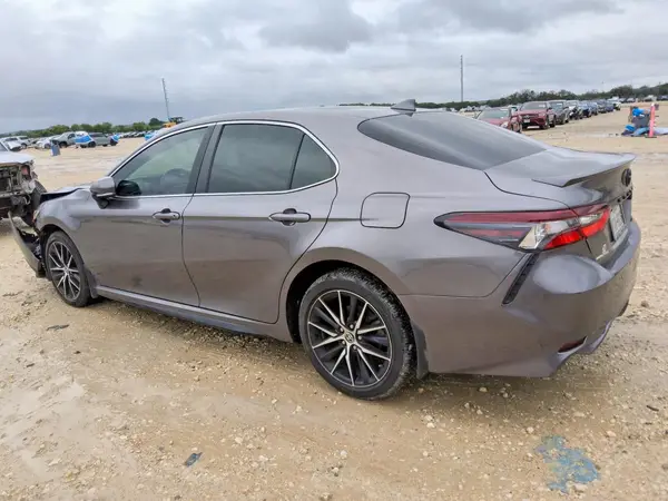 4T1G11AK0RU248946 2024 TOYOTA CAMRY - Image 2